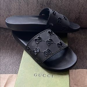 100% Authentic Gucci Women’s Slides (worn once)
